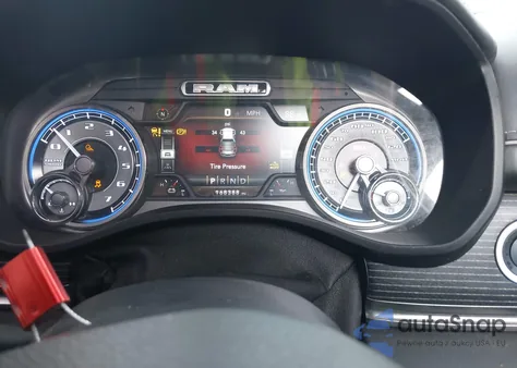 2019 Ram 1500 Limited 4X4 5'7 Box z USA, uszkodzony, nr VIN 1C6SRFHT5KN503326